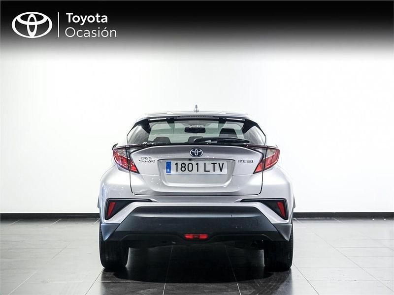 Usado Toyota C-HR Advance 122 CV (89 kW) 2021 Gris SUV