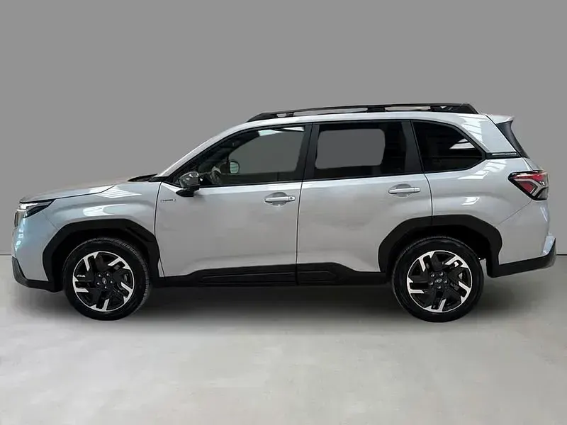 Usado Subaru Forester 153 CV (112 kW) 2025 Autumn green SUV