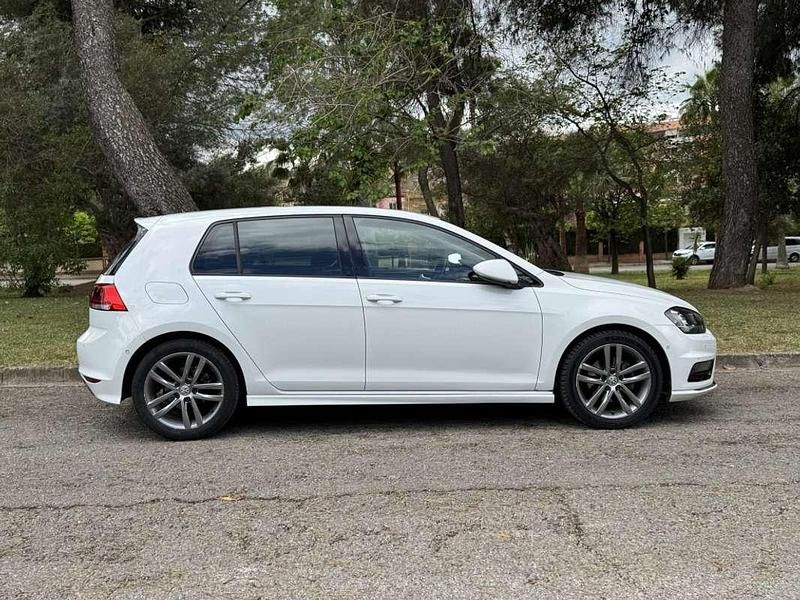 Usado VW Golf VII Edition 110 CV (80 kW) 2015 Blanco Utilitario