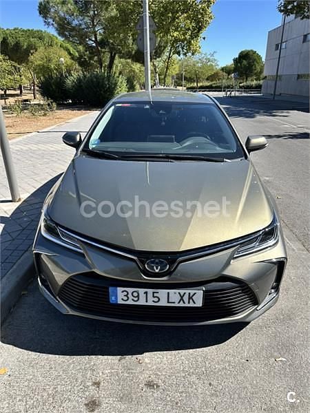 Usado Toyota Corolla Advance 122 CV (89 kW) 2022 Verde Berlina