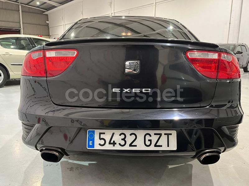 Usado Seat Exeo Style 120 CV (88 kW) 2010 Negro Berlina