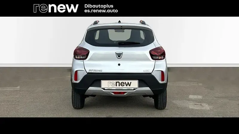 Usado Dacia Spring Comfort Plus 33 kW (45 CV) 2021 Gris Utilitario