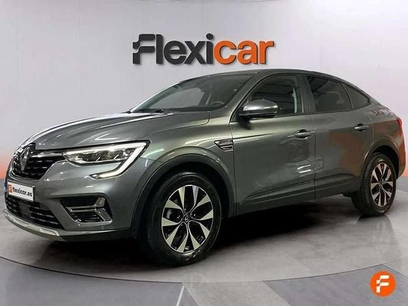 Begagnad Renault Arkana Evolution 140 HK (102 kW) 2023 Svart SUV