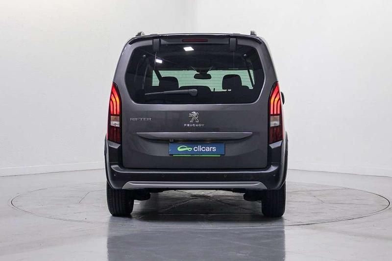 Usado Peugeot Rifter Allure 131 CV (96 kW) 2022 Gris Monovolumen