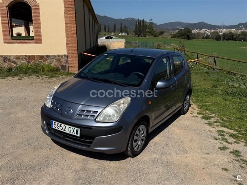 Usado Nissan Pixo Visia 68 CV (50 kW) 2010 Gris / plata Utilitario