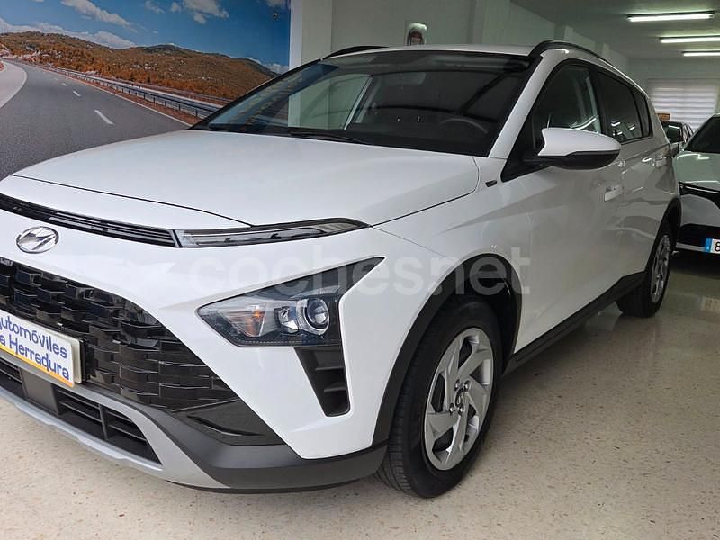 Usado Hyundai Bayon 100 CV (73 kW) 2022 Blanco SUV