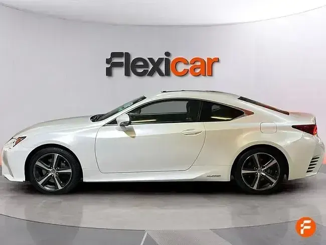 Usado Lexus RC300h Executive Line 223 CV (164 kW) 2017 Blanco Coupe