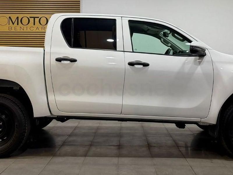 Usado Toyota HiLux Plus 150 CV (110 kW) 2020 Blanco Pickup/Camioneta