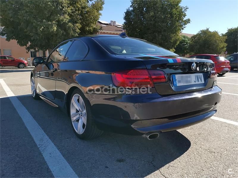 Begagnad BMW 320 Comfort Edition 177 HK (130 kW) 2009 Svart Sportkupé
