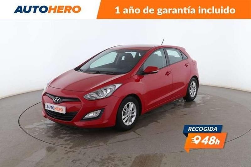 Usado Hyundai i30 136 CV (100 kW) 2014 Rojo Utilitario