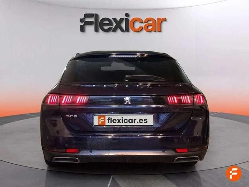 Usado Peugeot 508 SW Allure 131 CV (96 kW) 2022 Azul Familiar
