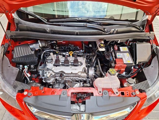 Usado Opel Karl Selective 75 CV (55 kW) 2017 Rojo Utilitario