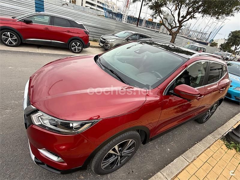 Usado Nissan Qashqai N-Connecta 115 CV (84 kW) 2019 Rojo SUV