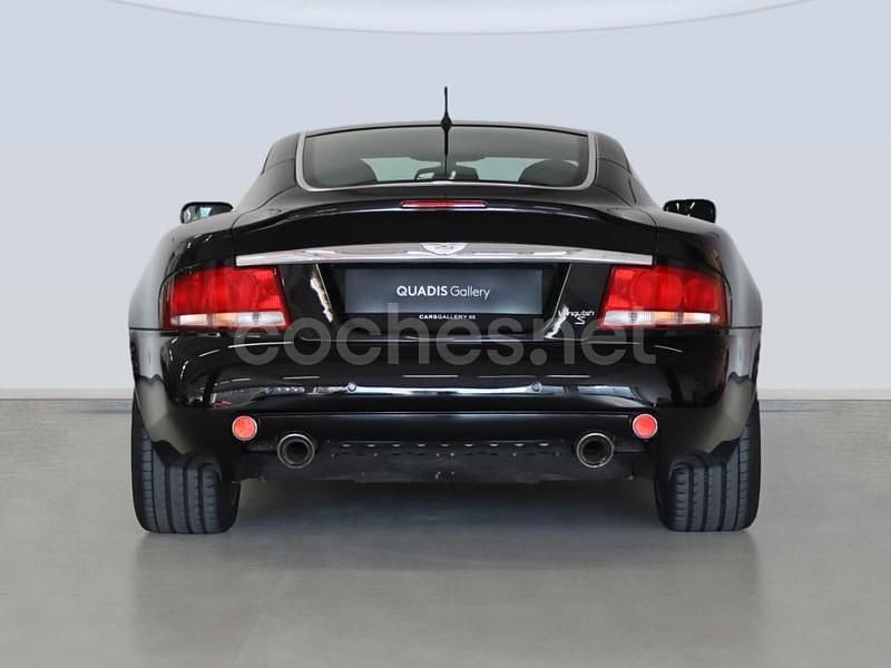 Usado Aston Martin Vanquish 520 CV (382 kW) 2006 Onyx black Coupe