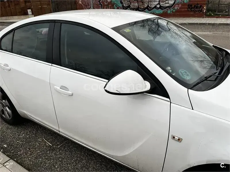 Usado Opel Insignia Selective 120 CV (88 kW) 2017 Blanco Berlina