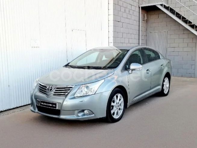 Gris / plata Usado 2009 Toyota Avensis Advance Berlina | 7490 € (Precio justo) - Imagen 1/4