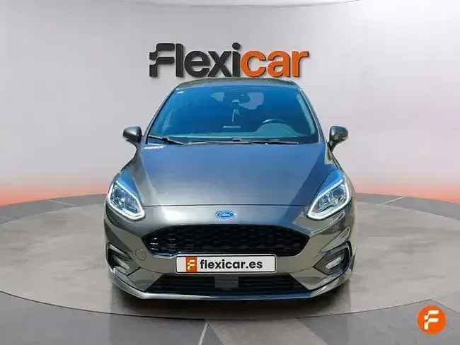 Usado Ford Fiesta Active 95 CV (69 kW) 2020 Gris Utilitario