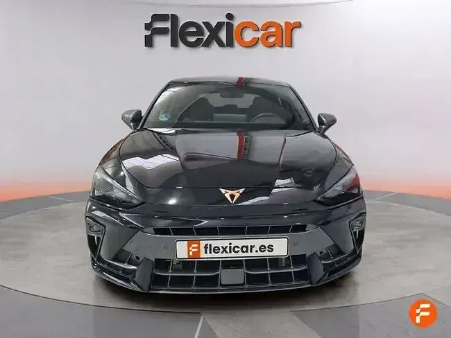 Usado Cupra Leon 150 CV (110 kW) 2025 Negro Berlina
