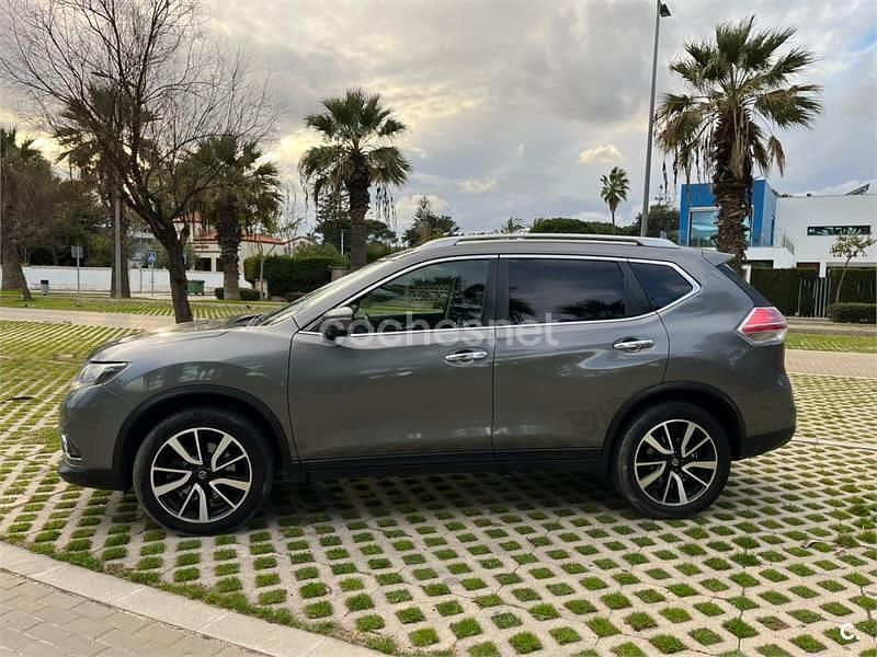 Usado Nissan X-Trail N-Connecta 130 CV (95 kW) 2016 Gris / plata SUV