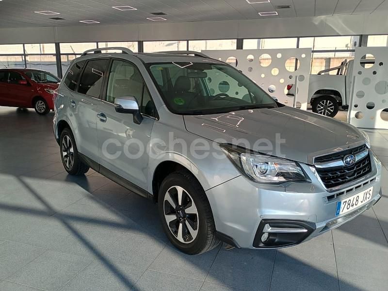 Gris / plata Usado 2017 Subaru Forester SUV | 17.990 € (Un poco caro) - Imagen 1/4