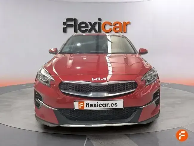 Usado Kia XCeed 120 CV (88 kW) 2022 Rojo SUV