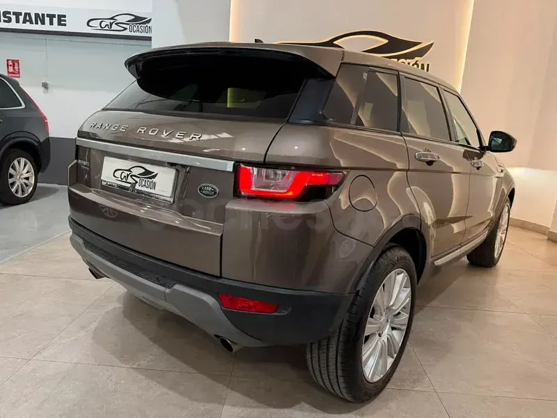 Usado Land Rover Range Rover evoque HSE Dynamic 240 CV (176 kW) 2017 Beige SUV