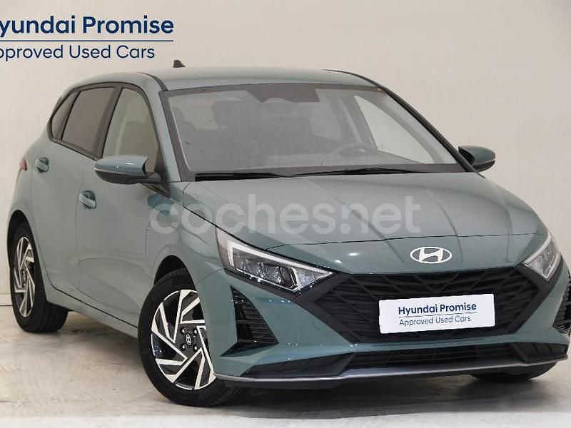 Usado Hyundai i20 79 CV (58 kW) 2024 Verde Berlina