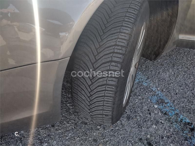 Usado Audi A6 140 CV (102 kW) 2006 Beige Berlina