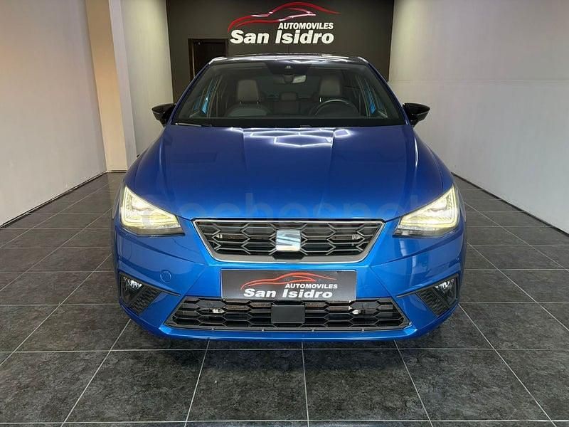 Usado Seat Ibiza FR 110 CV (80 kW) 2022 Azul Utilitario