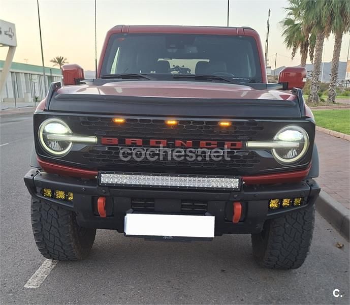 Usado Ford Bronco 335 CV (246 kW) 2023 Granate SUV