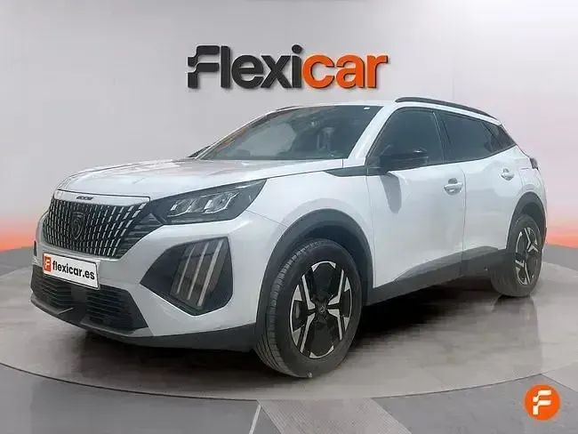 Usado Peugeot 2008 Allure 100 CV (73 kW) 2025 Blanco SUV