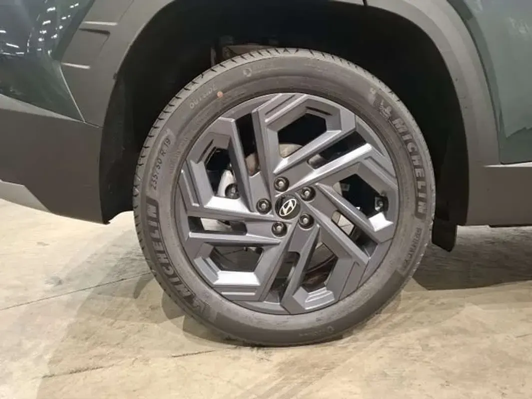 Usado Hyundai Tucson 288 CV (211 kW) 2026 Negro SUV