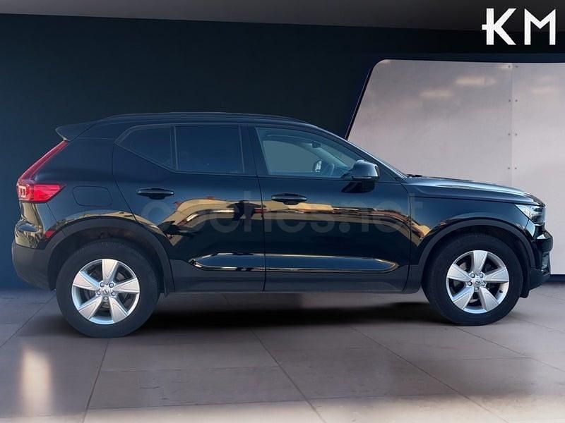 Usado Volvo XC40 Momentum 129 CV (94 kW) 2021 Negro SUV