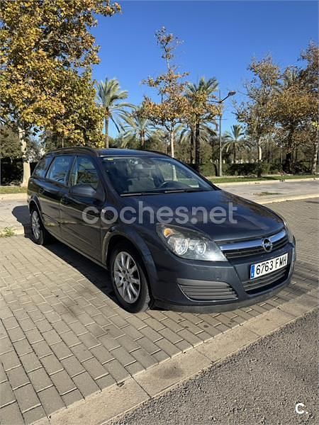 Usado Opel Astra Cosmo 120 CV (88 kW) 2007 Azul Familiar