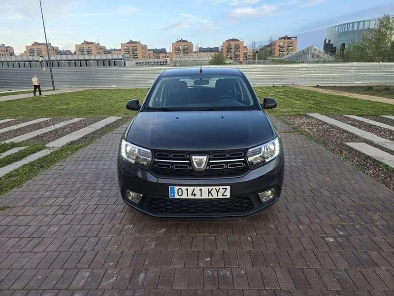Usado Dacia Sandero Ambiance 90 HP (66 kW) 2019 Cinzento Citadino