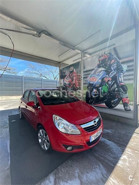 Rojo Usado 2011 Opel Corsa Berlina | 4200 € (Buen precio) - Imagen 1/4