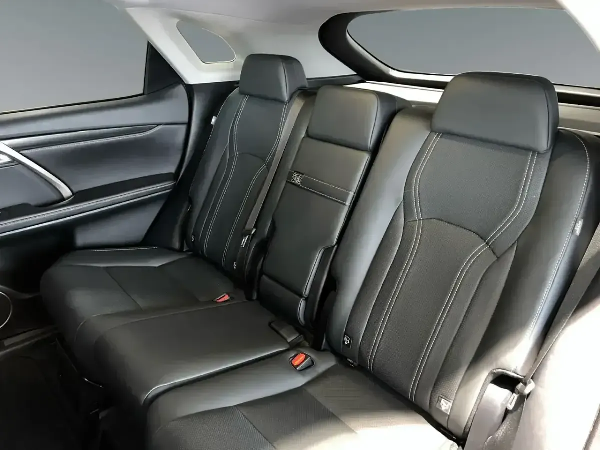 Usado Lexus RX450h Executive Line 313 CV (230 kW) 2020 Gris SUV