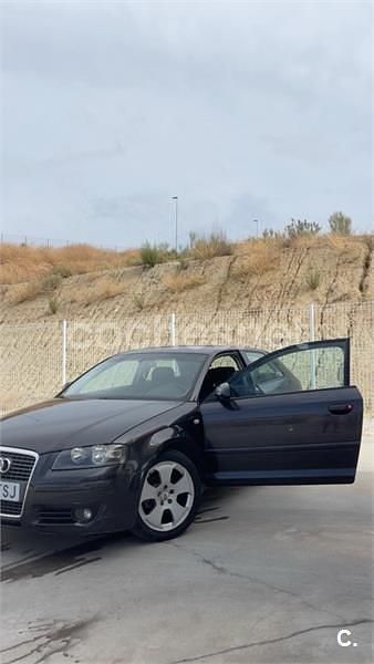 Negro Usado 2007 Audi A3 Ambiente Berlina | 4400 € (Precio justo) - Imagen 1/4