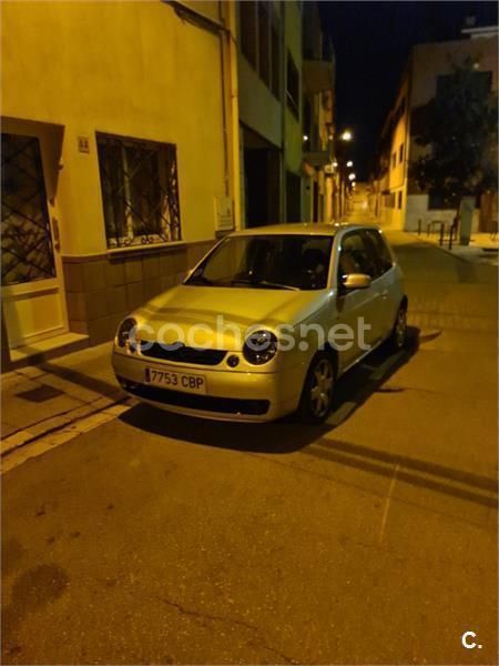 Gris / plata Usado 2002 VW Lupo Conceptline Utilitario | 2800 € - Imagen 1/4