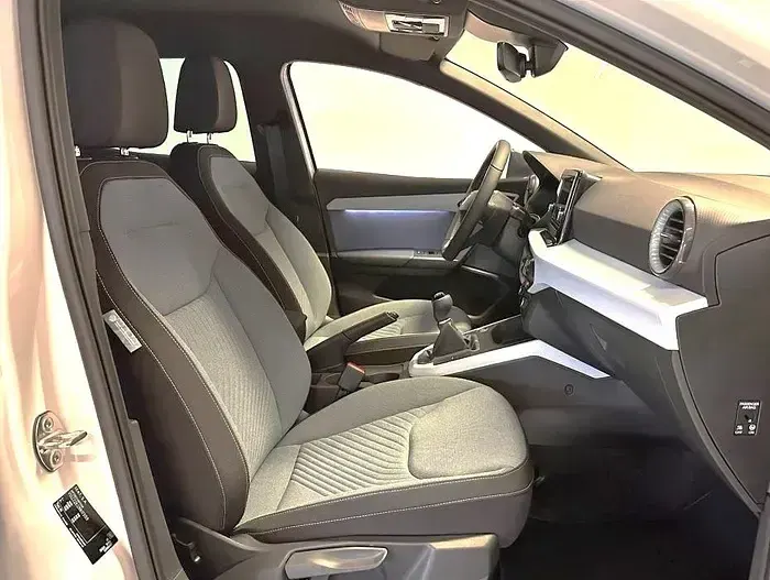 Usado Seat Ibiza XCELLENCE 115 CV (84 kW) 2025 Blanco Utilitario
