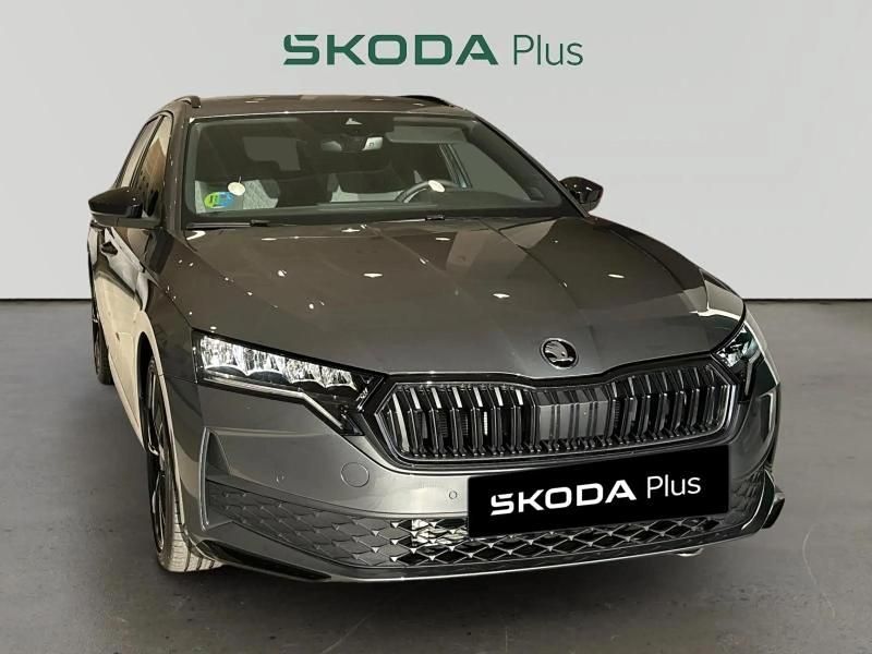 Gris/plata Nuevo 2025 Skoda Octavia SportLine Familiar | 36.990 € (Caro) - Imagen 1/4