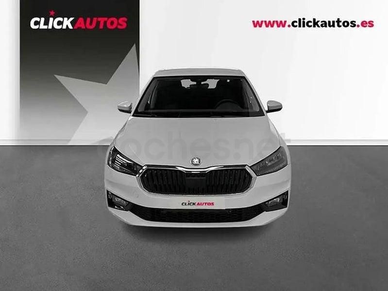 Usado Skoda Fabia Selection 95 CV (69 kW) 2025 Blanco Utilitario