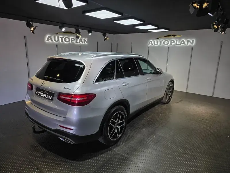 Usado Mercedes GLC220 170 CV (125 kW) 2018 Gris / plata SUV