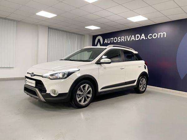 Usado Hyundai i20 Active 100 CV (73 kW) 2018 Polar white (sólido)