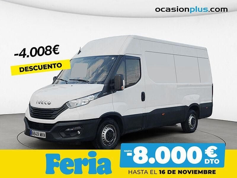 Blanco Usado 2023 Iveco Daily Berlina | 27.700 € (Precio justo) - Imagen 1/4