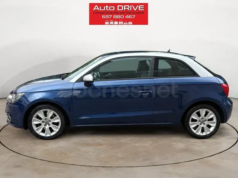 Usado Audi A1 Attraction 105 CV (77 kW) 2011 Azul Utilitario