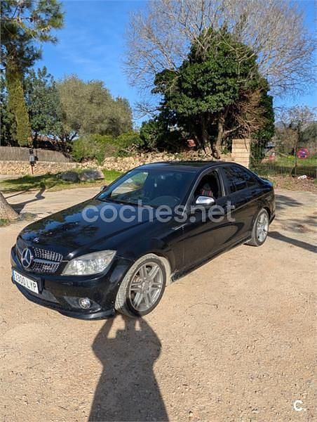 Usado Mercedes C220 Avantgarde 150 CV (110 kW) 2007 Negro Berlina