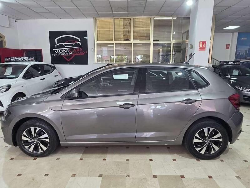 Usado VW Polo Advance 95 CV (69 kW) 2021 Gris Utilitario