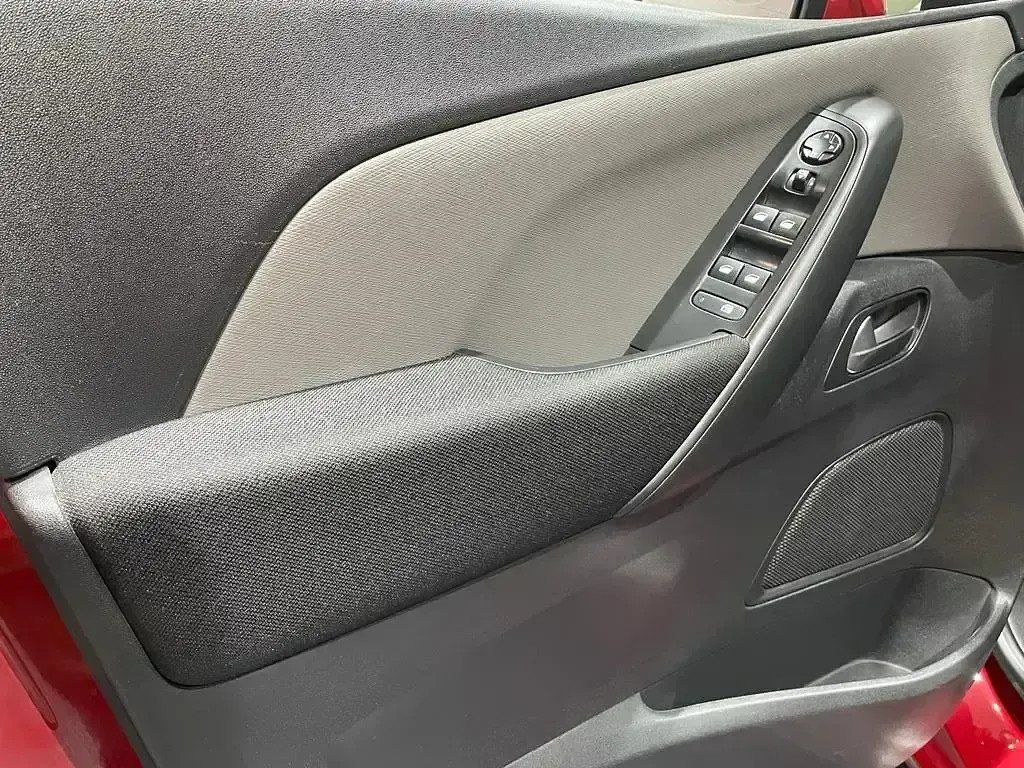 Usado Citroën C4 Feel 130 CV (95 kW) 2020 Rojo
