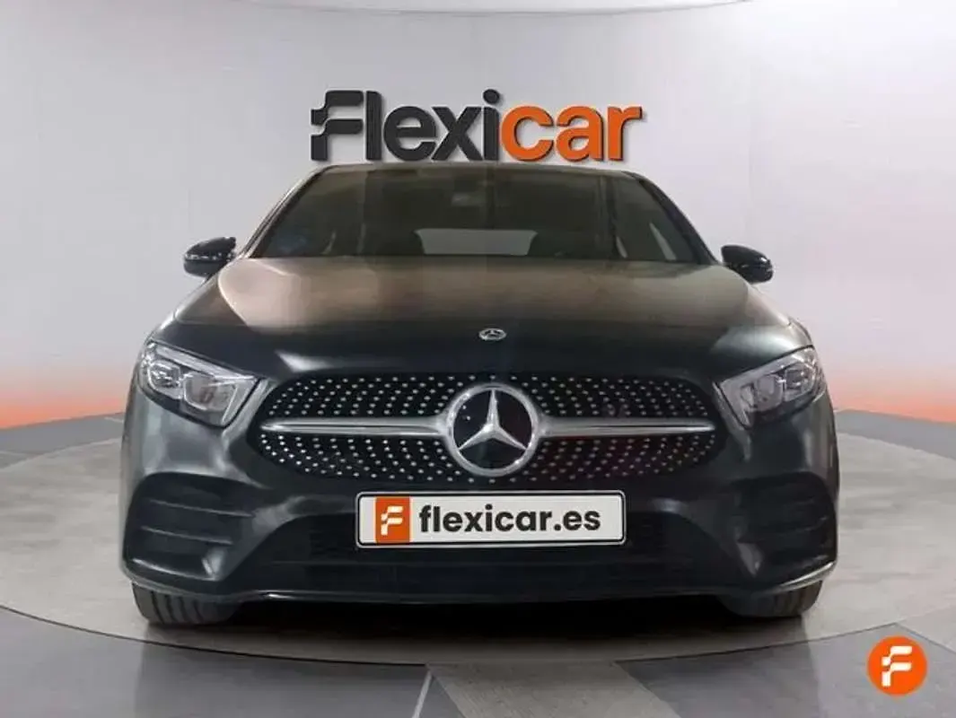 Usado Mercedes A250 218 CV (160 kW) 2022 Negro Berlina